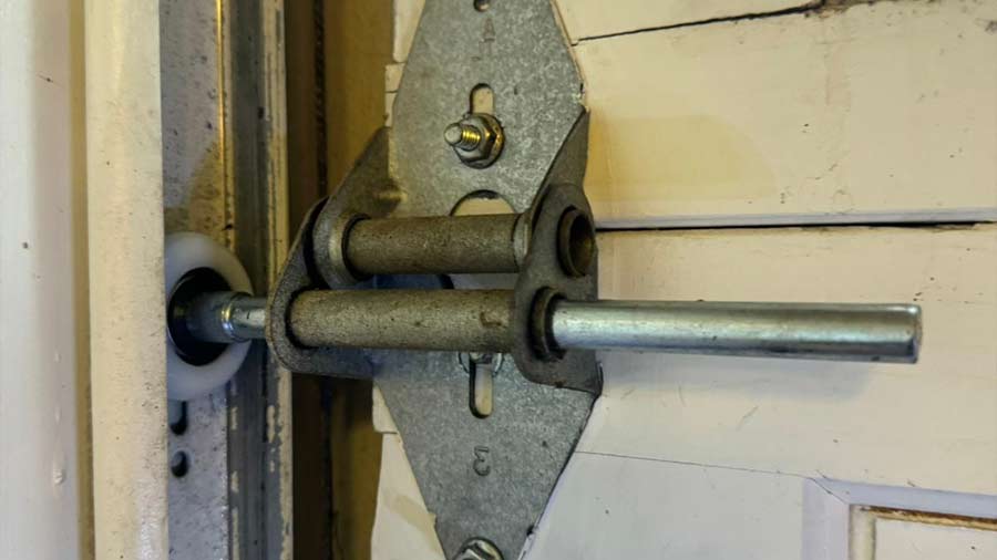garage door hinges thousand oaks ca