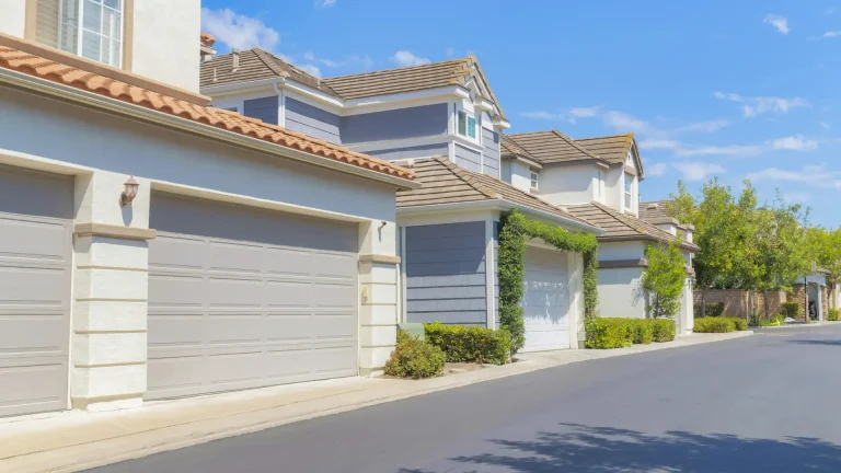 best garage doors for heat
